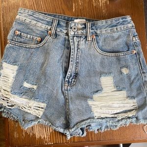 Small vestique Jean shorts